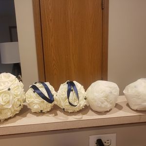 Wedding flower balls